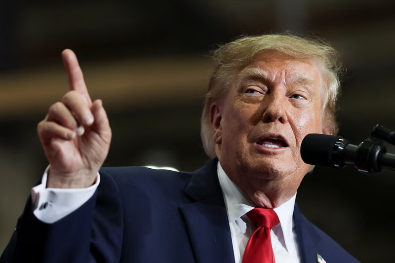Trump cuestiona cómo Sheinbaum pasó de bailarina a presidenta